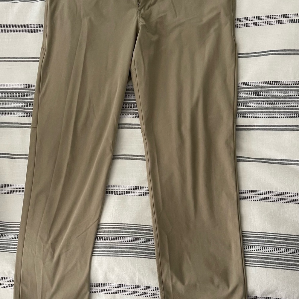 Lululemon Mens beige pants